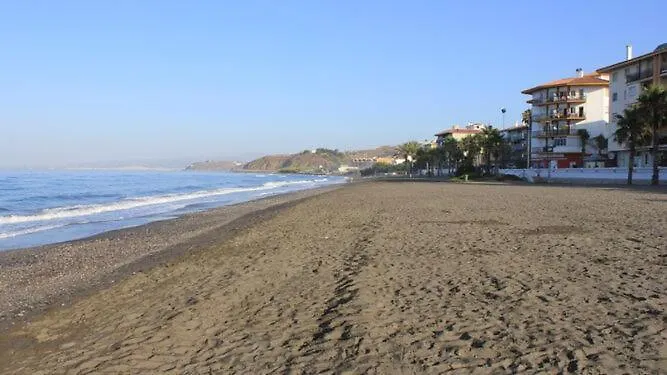 Amazing 2 Bedroom Apartment With Private Roof Terrace In Torrox