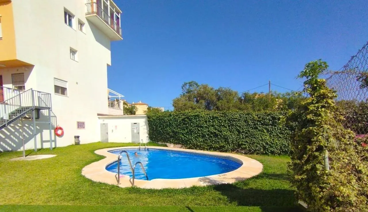 Amazing 2 Bedroom Apartment With Private Roof Terrace In Torrox