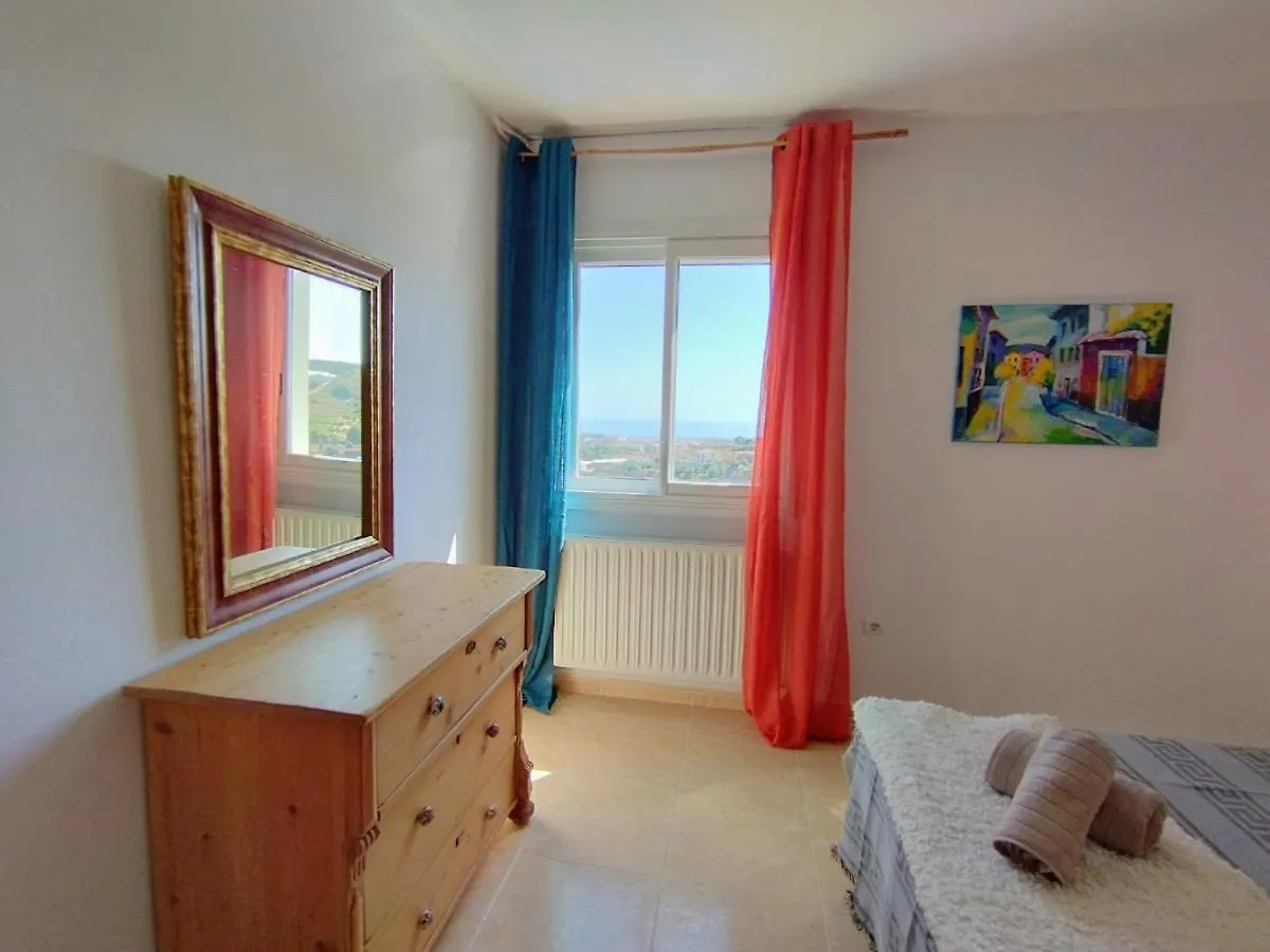 Amazing 2 Bedroom Apartment With Private Roof Terrace In Torrox